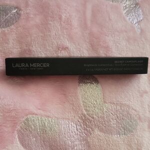 Laura Mercier Secret Camouflage Correct and Brighten Concealer Duo Stick